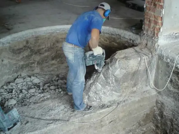 Ručné búracie a demolačné práce bez ťažkej techniky — fotka 2